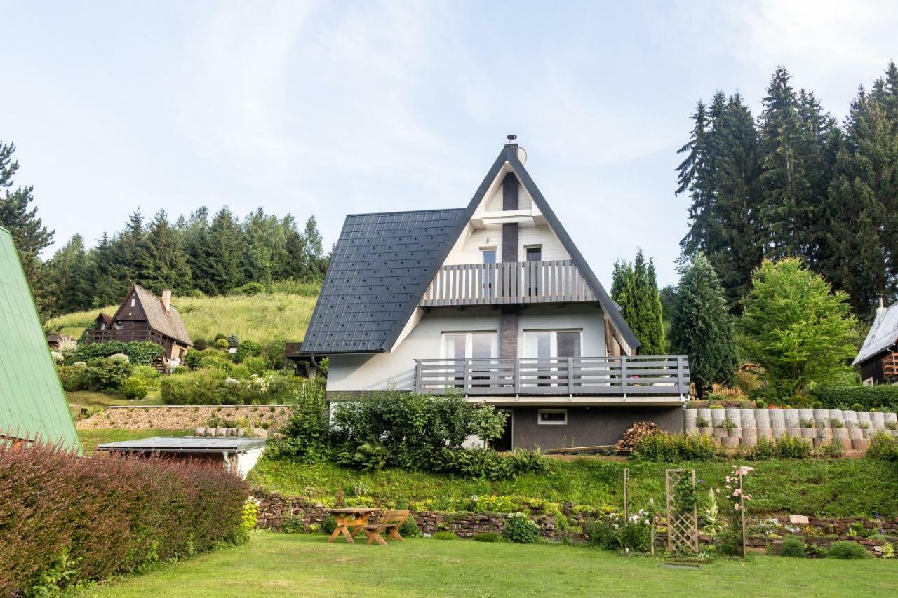 Prazdninovy Dum Dolce II Villa ทรุตนอฟ ภายนอก รูปภาพ